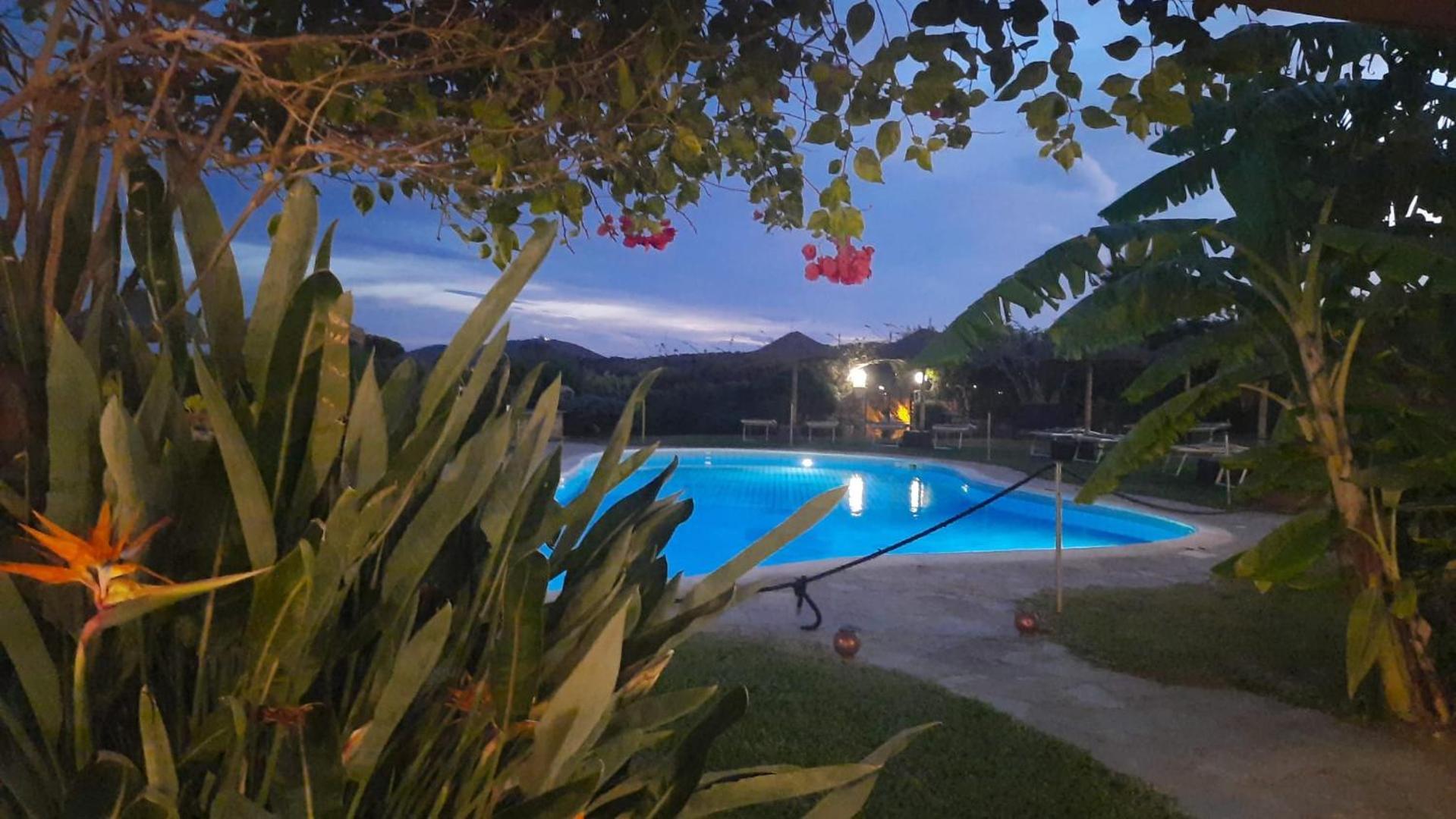 Residence Le Bouganville Villasimius Extérieur photo